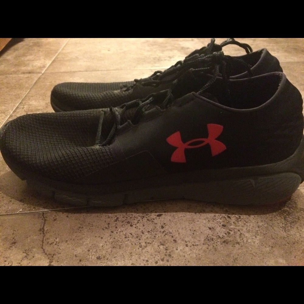 Men’s under armour shoes